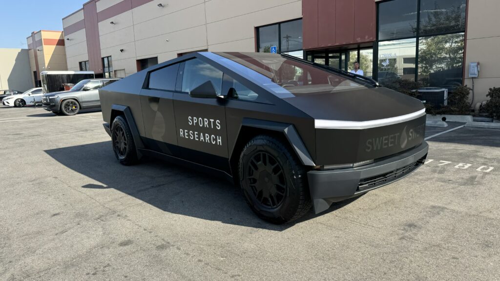 Tesla Cybertruck vehicle wrap project